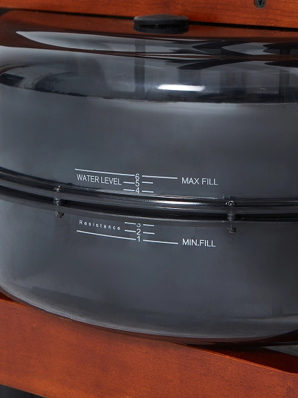 Imagem da caixa de água do Aparelho Simulador de Remo a base de água Gallant